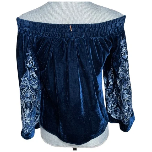 NWT ~ MISA LOS ANGELES LINEZ TOP - Picture 5 of 10